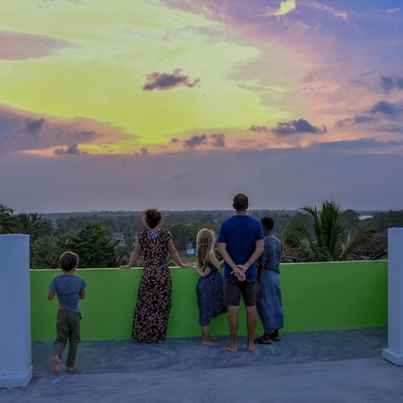 Nice Place Beach Hotel Arugam Bay Exterior foto
