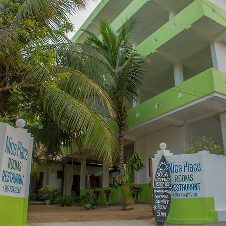 Nice Place Beach Hotel Arugam Bay Exterior foto