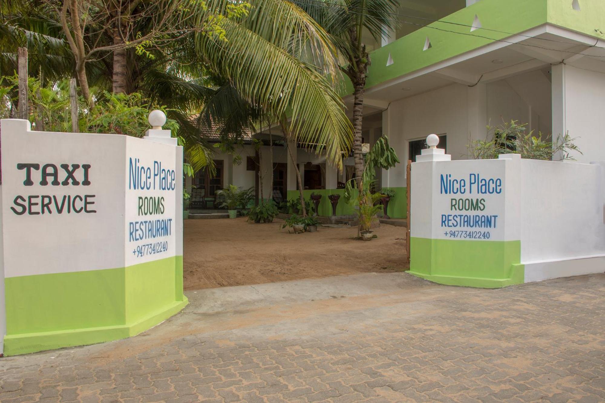 Nice Place Beach Hotel Arugam Bay Exterior foto