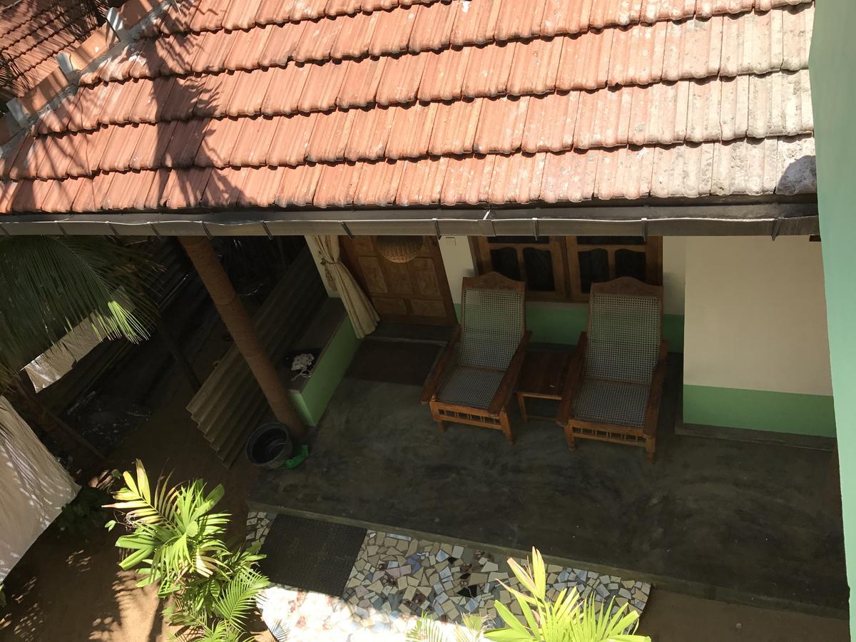 Nice Place Beach Hotel Arugam Bay Exterior foto