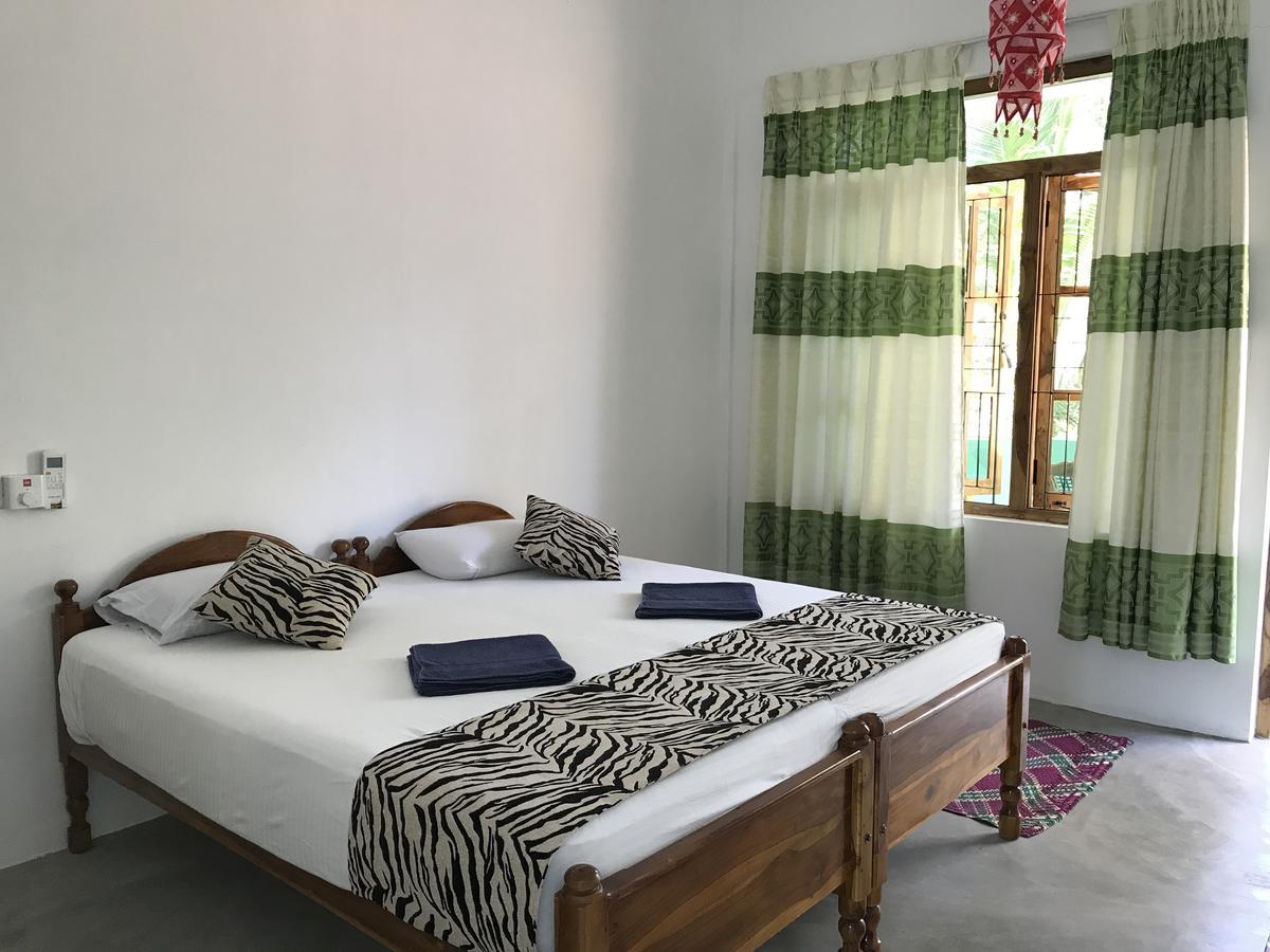 Nice Place Beach Hotel Arugam Bay Exterior foto