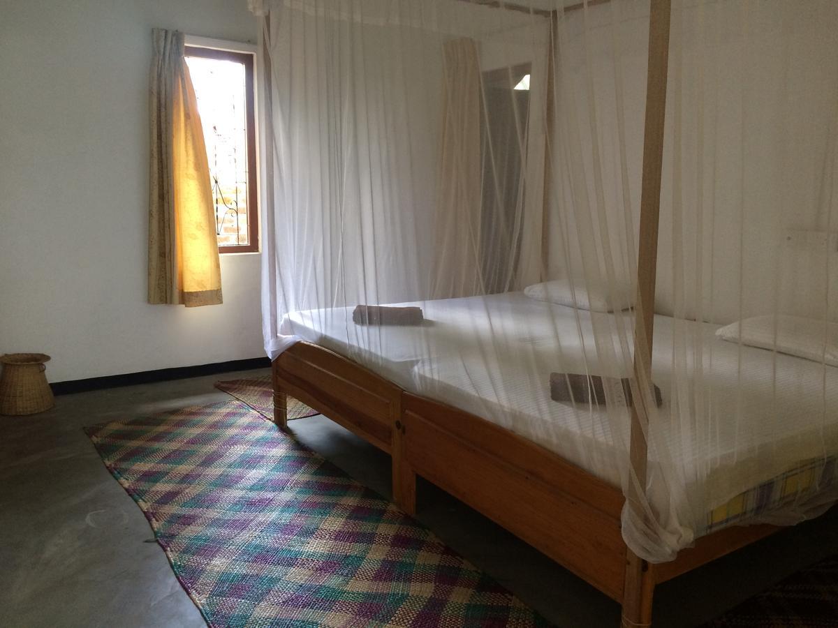 Nice Place Beach Hotel Arugam Bay Exterior foto