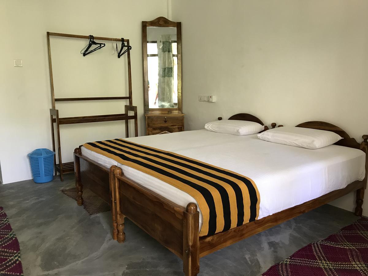 Nice Place Beach Hotel Arugam Bay Exterior foto