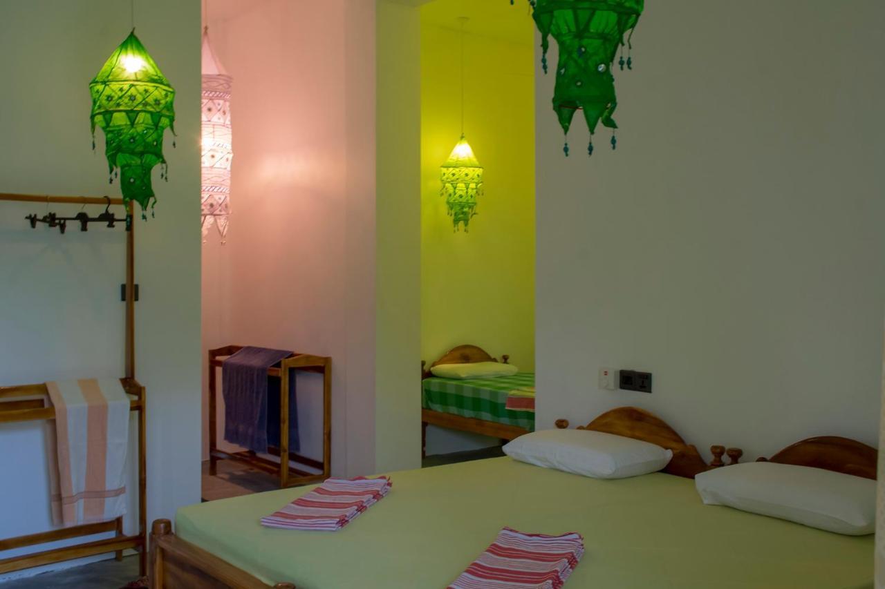 Nice Place Beach Hotel Arugam Bay Exterior foto